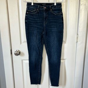 Judy Blue Skinny Fit Classic Casual Dark Wash Raw Hem High-Rise Jeans Size 9/29